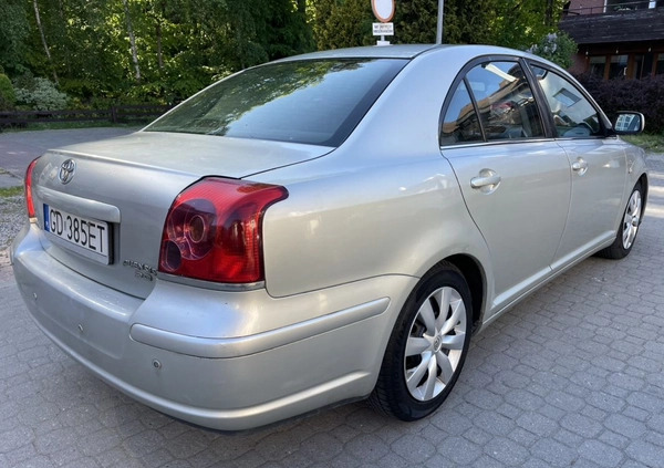 Toyota Avensis cena 7900 przebieg: 280000, rok produkcji 2005 z Świeradów-Zdrój małe 232